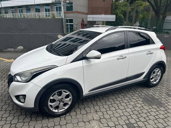 HYUNDAI HB20 1.6 PREMIUM 16V FLEX 4P AUTOMÁTICO